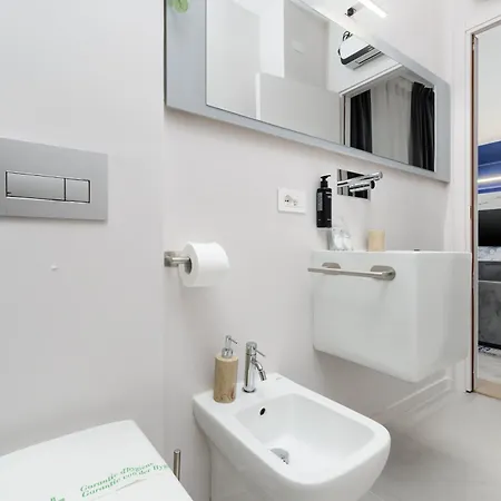 Appartement Urban With Ny Design In Porto And Terminal Gênes